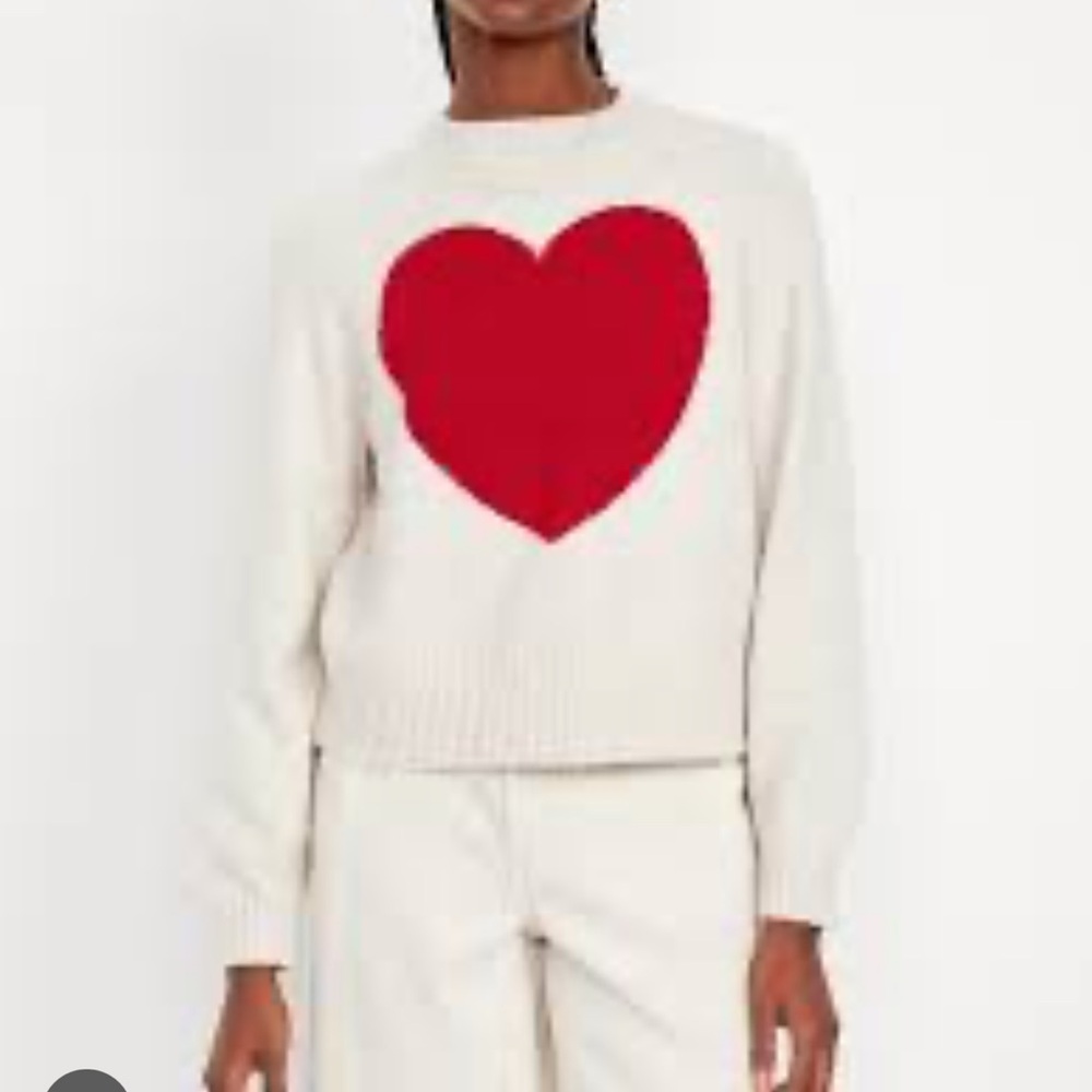 Old Navy Small Women's Cream Sweater with Red Heart
